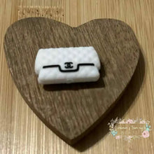 Load image into Gallery viewer, CiCi White with Black Purse Silicone Focal Bead Focal Beads
