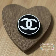 Load image into Gallery viewer, CiCi Black &amp; White Round Silicone Focal Bead Focal Beads
