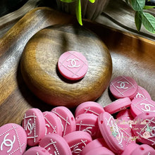 Load image into Gallery viewer, Cici Pink Round With Dots Silicone Focal Bead
