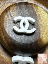 Load image into Gallery viewer, Cici - White Silicone Focal Bead Beads
