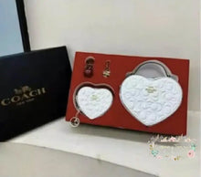 Load image into Gallery viewer, Classic Heart Style Fashion Logo 5 piece Set White Gift Set
