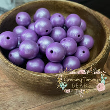 Load image into Gallery viewer, Classic Purple 15Mm Silicone Bead Round Beads
