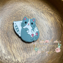 Load image into Gallery viewer, Comfy Cat Silicone Focal Bead Beads
