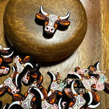 Load image into Gallery viewer, Cow With Horns And A Heart Silicone Focal Bead Beads
