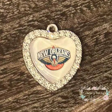 Load image into Gallery viewer, Custom Basketball Crystal Heart Charm - 1 Count New Orleans Pelicans Charms
