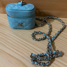 Load image into Gallery viewer, Airbud Case with Crossbody Chain - CiCi - Baby Blue
