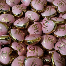 Load image into Gallery viewer, CiCi Heart Acrylic Beads - Pink &amp; Gold - 5 Count
