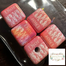 Load image into Gallery viewer, DiDi Pink Square 16mm Acrylic Beads - 5 Count 16mm Square Designer Inspired Beads

