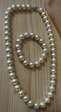 Load image into Gallery viewer, Freshwater Pearl Jewelry Set - Bracelet &amp; Necklace
