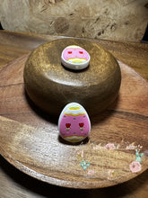 Load image into Gallery viewer, Easter Egg - Pink Silicone Focal Bead Beads
