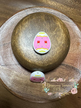 Load image into Gallery viewer, Easter Egg - Pink Silicone Focal Bead Beads
