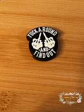 Load image into Gallery viewer, FOFO Silicone Focal Bead Silicone Focal Bead
