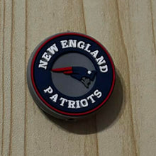 Load image into Gallery viewer, Patriots Round Silicone Focal Bead
