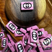 Load image into Gallery viewer, Gigi Pink &amp; White Silicone Focal Bead Beads
