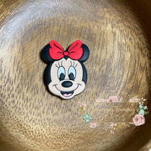 Load image into Gallery viewer, Girl Mouse Silicone Focal Bead Beads
