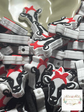 Load image into Gallery viewer, Heifer With Ribbon Silicone Focal Bead
