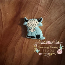 Load image into Gallery viewer, Highland Cattle - Light Blue Silicone Focal Bead 1-Count
