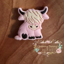 Load image into Gallery viewer, Highland Cattle - Powder Pink Silicone Focal Bead 1-Count
