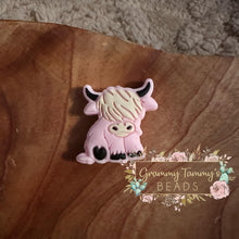 Load image into Gallery viewer, Highland Cattle - Powder Pink Silicone Focal Bead 1-Count
