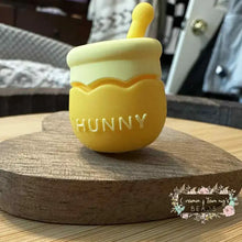 Load image into Gallery viewer, 3D Hunny Pot - Silicone Focal Bead Silicone Focal Bead
