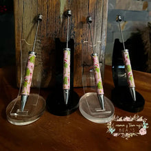 Load image into Gallery viewer, Kermmie Christmas Beadable Pen
