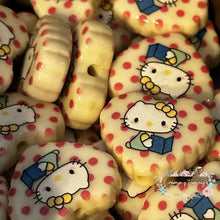 Load image into Gallery viewer, Kitty Acrylic Hearts - Assorted Colors Available - 1 Count Acrylic Heart Beads
