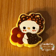 Load image into Gallery viewer, Kitty with Flower Silicone Focal Bead Silicone Focal Bead
