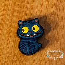 Load image into Gallery viewer, Hunters Tiger Silicone Focal Bead silicone
