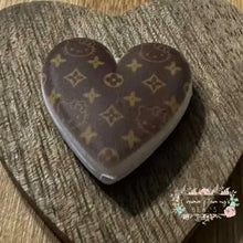 Load image into Gallery viewer, LoVe Kitty Brown Heart Silicone Focal Bead Silicone Focal Bead
