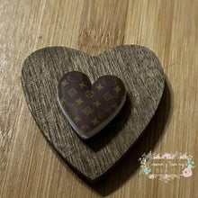 Load image into Gallery viewer, LoVe Kitty Brown Heart Silicone Focal Bead Silicone Focal Bead

