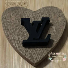 Load image into Gallery viewer, LoVe Silicone Focal Bead - Black Beads
