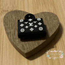Load image into Gallery viewer, LoVe Black &amp; White Purse Silicone Focal Bead Focal Beads
