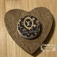 Load image into Gallery viewer, LoVe Black &amp; Gold Round Silicone Focal Bead Silicone Round Focal Bead
