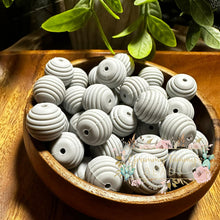 Load image into Gallery viewer, Light Grey 15Mm Spiral Round Bead Silicone Beads
