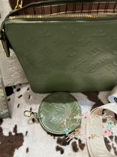 Load image into Gallery viewer, Green Purse Set - Guitar Strap Small Wallet Dust Bag Cousin
