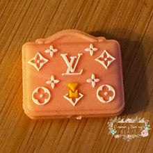 Load image into Gallery viewer, Love new purse - Pink - SIlicone Focal Bead Silicone Focal Bead
