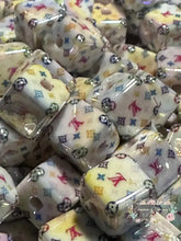 Load image into Gallery viewer, Love Square White Beads - 5 Count Square Acrylic Bead
