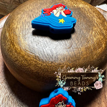 Load image into Gallery viewer, Red Headed Mermaid Focal Beads
