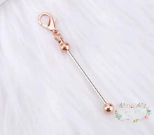 Load image into Gallery viewer, Mini Zipper Beadable Keychain 14-rose gold Beadable keychain bar
