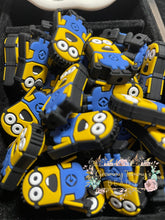 Load image into Gallery viewer, Focal - Minion Silicone
