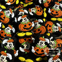 Load image into Gallery viewer, Mouse Pumpkin Silicone Focal Bead Silicone Focal Bead
