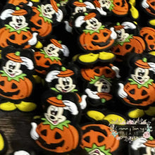 Load image into Gallery viewer, Mouse Pumpkin Silicone Focal Bead Silicone Focal Bead

