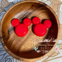 Load image into Gallery viewer, Red Faceted Acrylic Mouse Beads 34Mm X 37Mm Set Of Two Bumblegum
