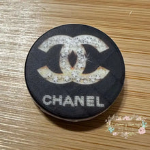 Load image into Gallery viewer, SILICONE FOCAL BEAD - CiCi Round Diamond Logo Silicone Focal Bead
