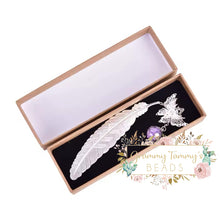 Load image into Gallery viewer, Silver Or Gold Metal Feather Bookmark With 3D Butterfly
