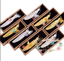 Load image into Gallery viewer, Silver Or Gold Metal Feather Bookmark With 3D Butterfly
