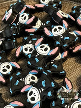 Load image into Gallery viewer, Sman Jack Silicone Focal Bead Silicone Focal Bead
