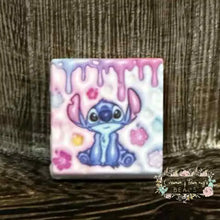 Load image into Gallery viewer, Sman Pretty in Pink Silicone Focal Bead Focal Beads
