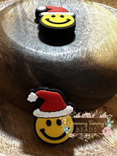 Load image into Gallery viewer, Smiley Face Santa Silicone Focal Bead Beads
