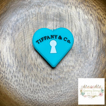 Load image into Gallery viewer, Tif &amp; Co Silicone Focal Bead Beads
